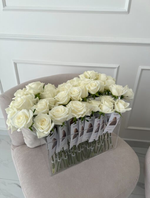 Emirati Women's Day Flowers - Image 2