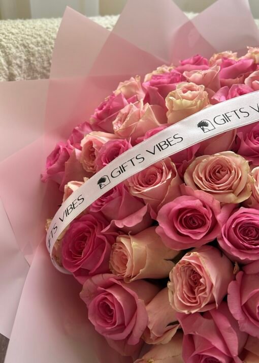 100 Mix Pink Roses Bouquet - Image 3