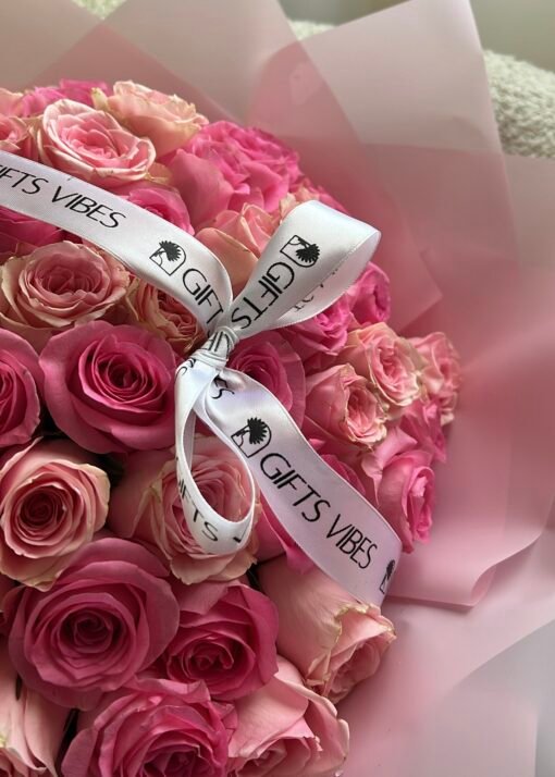 100 Mix Pink Roses Bouquet - Image 2