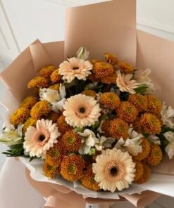Alternative view of Golden Sunset Bouquet